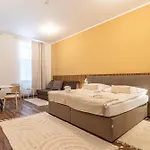 Design Lužánky Apartamento *