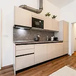 Design Lužánky Apartamento *